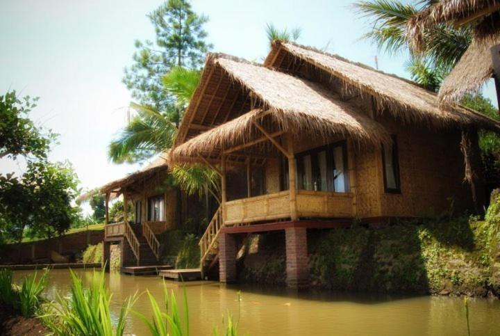 Bukit Alamanda Resort Garut Zewnętrze zdjęcie